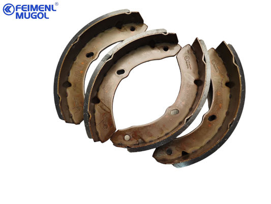 5-47110059 5471100590 Pièces automobiles Souliers de freinage Pour le camion ISUZU NKR 100P