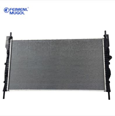 qualité Radiateur premium 7C19 8005AA de qualité OEM pour Ford Transit V348, conçu pour fournir une dissipation de chaleur efficace usine