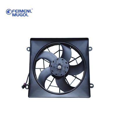 qualité Ventilateur de refroidissement électrique de qualité OEM premium 8100032-PA01 pour camions légers Isuzu 100P Euro 3 et 600P, conçu pour fournir un flux d'air puissant. usine